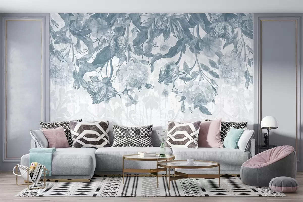 murales de pared Un exuberante arreglo floral con grandes flores azules y blancas, con hojas y tallos en azul pastel  w08435v1