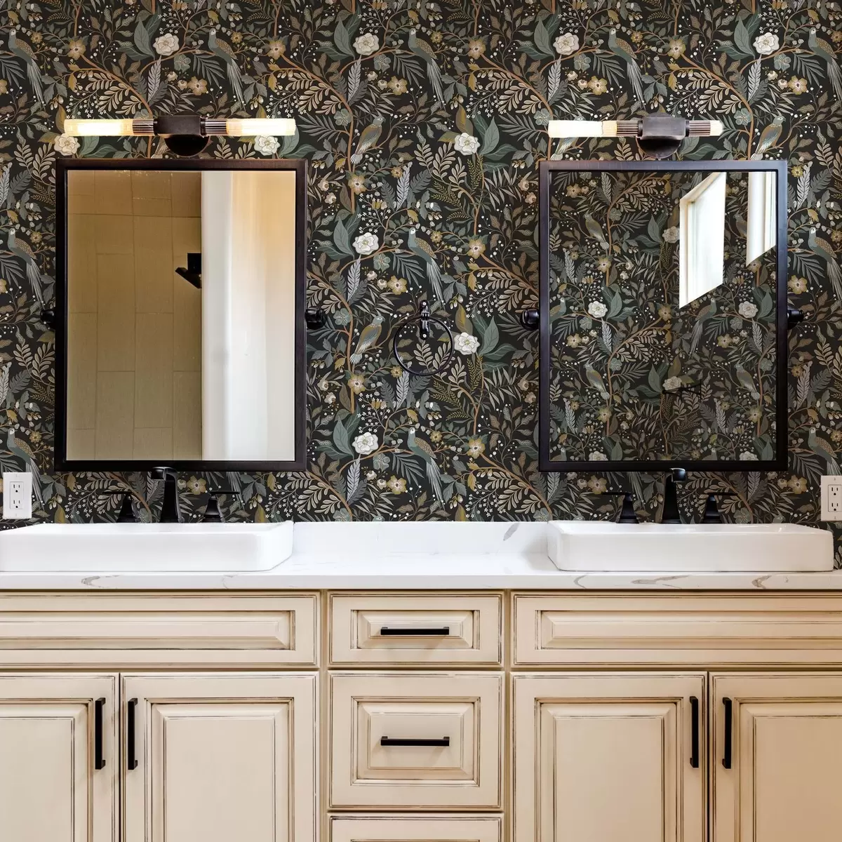 Papel pintado Pájaros entre ramas sobre fondo oscuro a00161