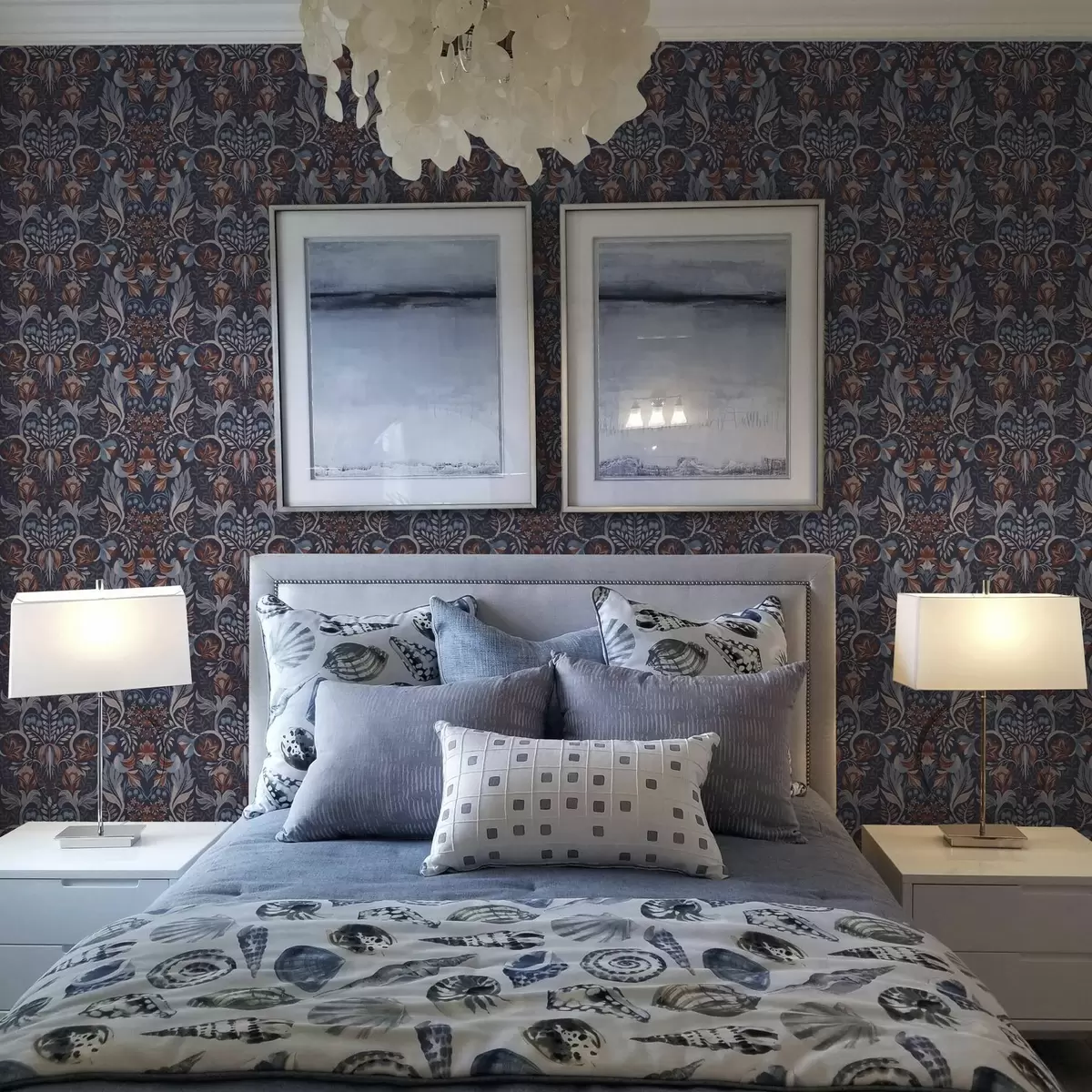 Papel pintado Flores y pájaros populares sobre fondo azul oscuro a00502