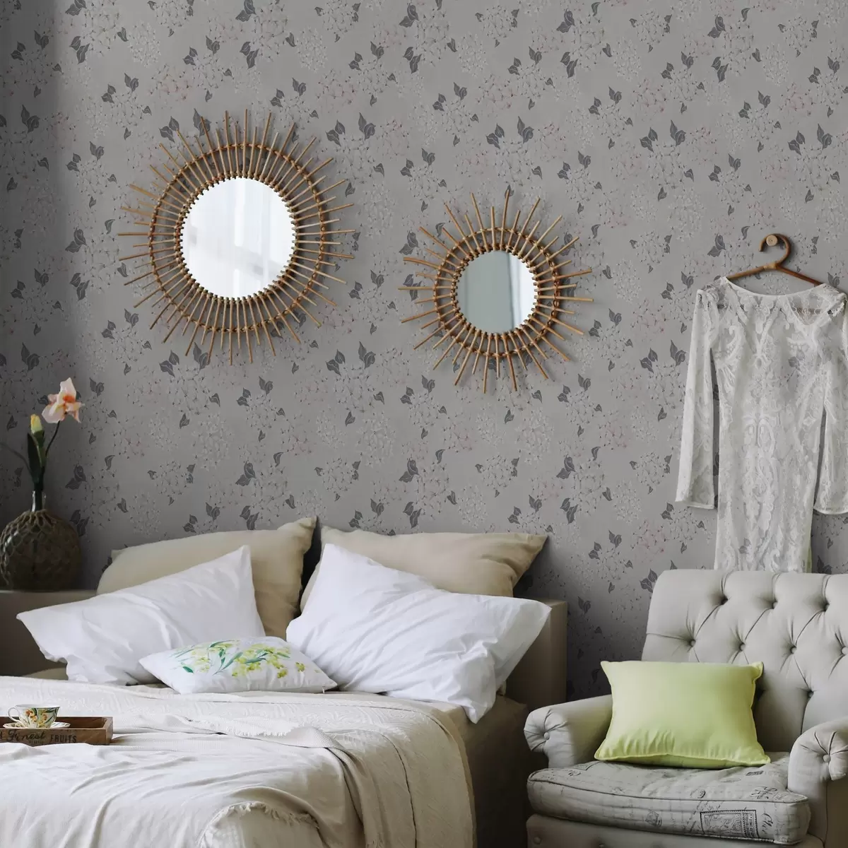 Papel pintado Flores aireadas sobre un fondo claro, suaves tonos rosa grisáceos a00600