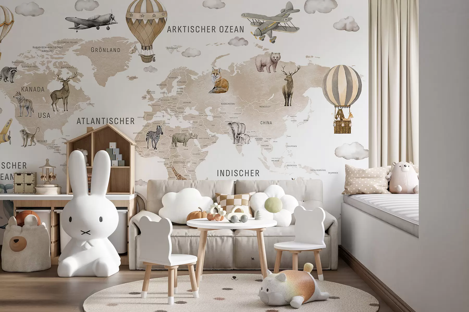 murales de pared Mapa infantil en estilo acuarela con animales y globos aerostáticos. En alemán. Color beige c00001dev2