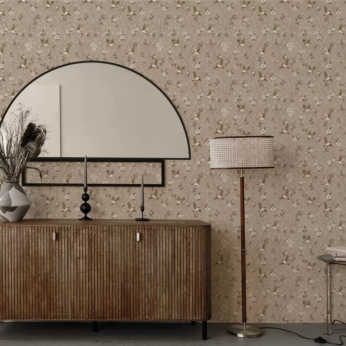 Papel pintado Pájaros y ramas en flor en cálidos tonos sepia. a00882