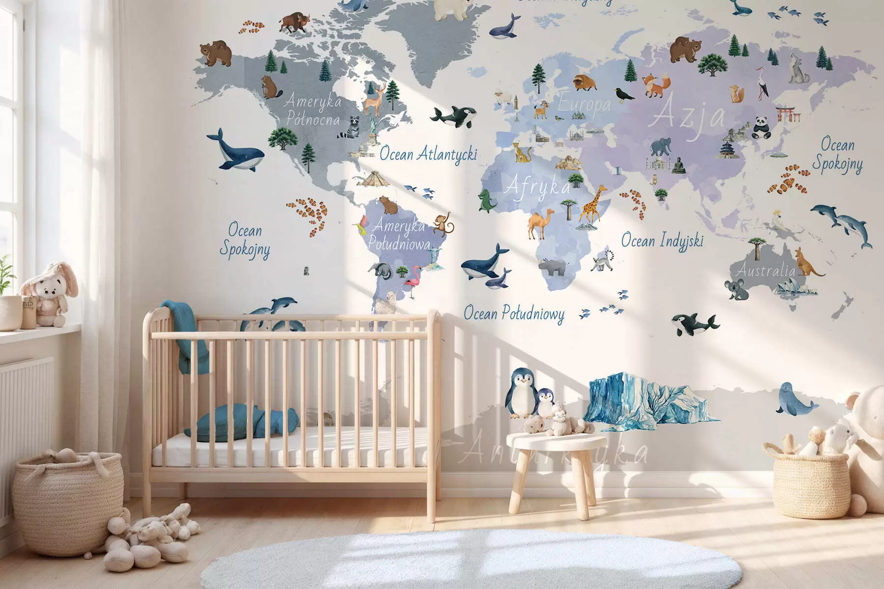 murales de pared Un mapa azul de estilo acuarela en el que aparecen animales, plantas y elementos arquitectónicos. Rótulos en polaco c00009plv1